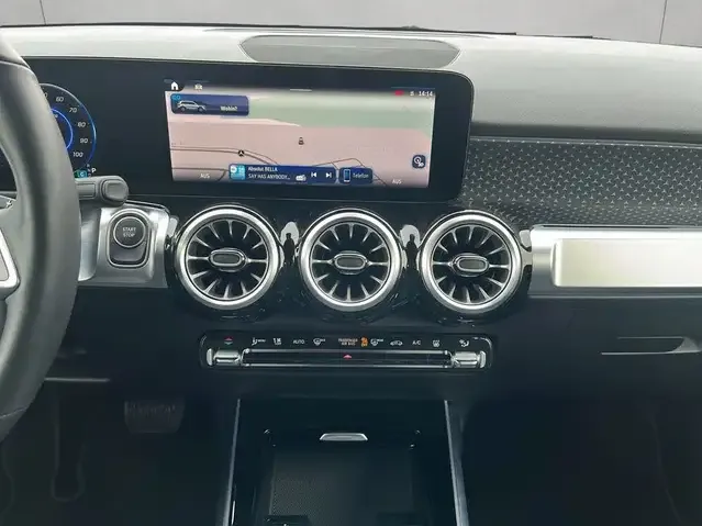 Mercedes-Benz EQB 300