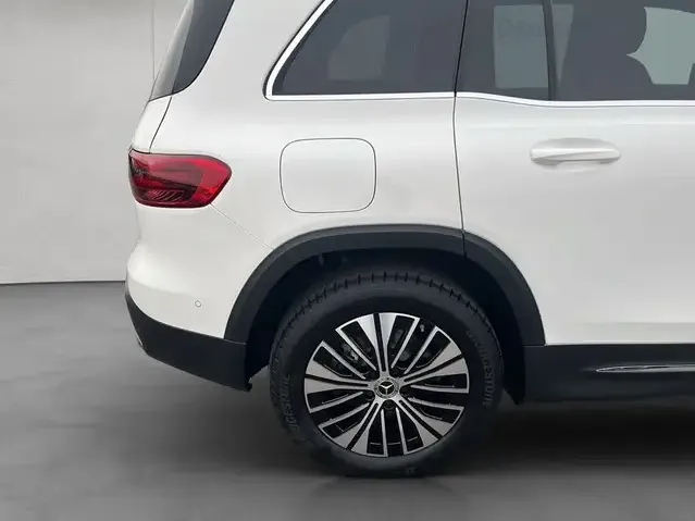 Mercedes-Benz EQB 300