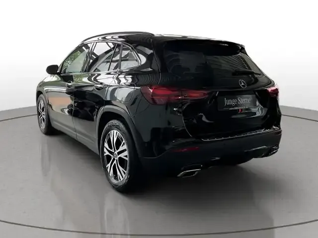 Mercedes-Benz GLA 180