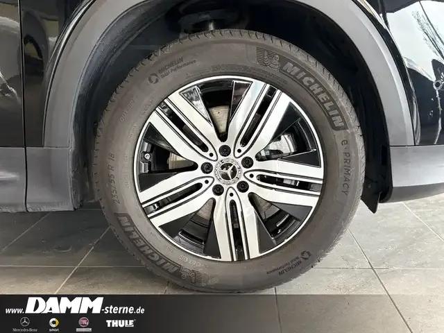 Mercedes-Benz EQB 300