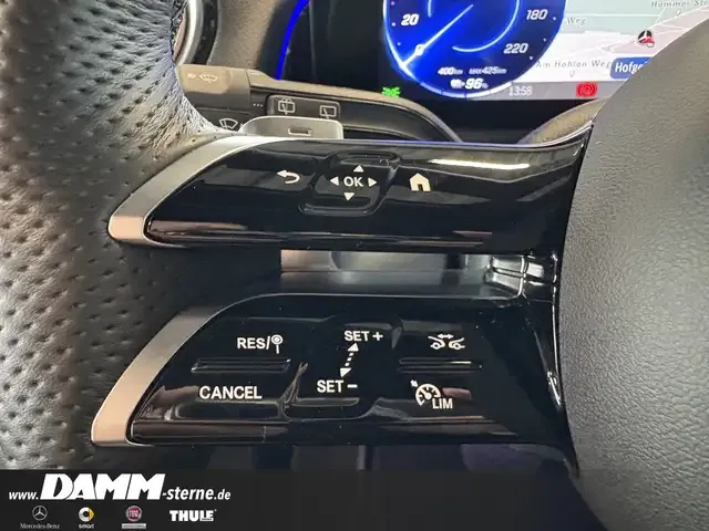 Mercedes-Benz EQB 300