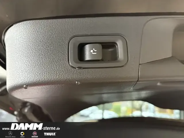 Mercedes-Benz EQB 300