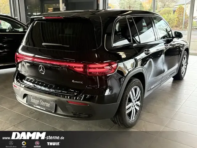 Mercedes-Benz EQB 300