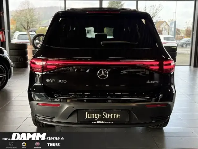 Mercedes-Benz EQB 300