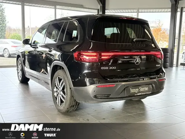 Mercedes-Benz EQB 300