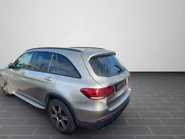 Mercedes-Benz GLC 220