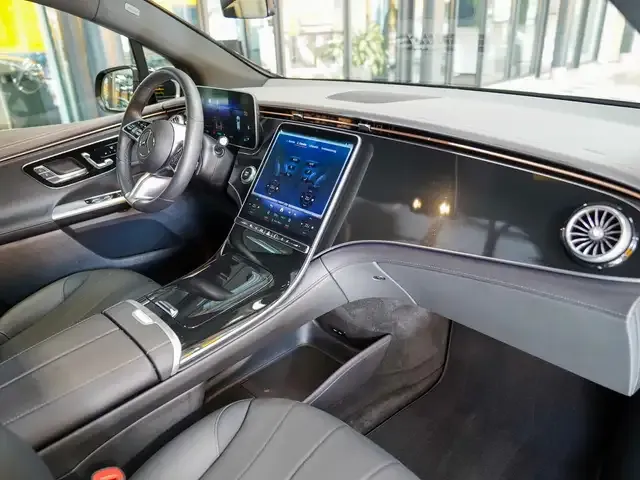 Mercedes-Benz EQE SUV