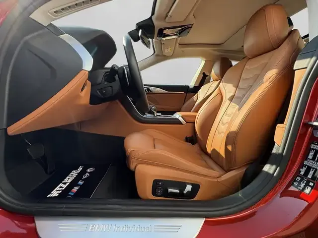 BMW 840