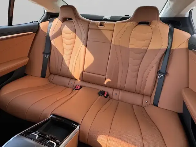 BMW 840