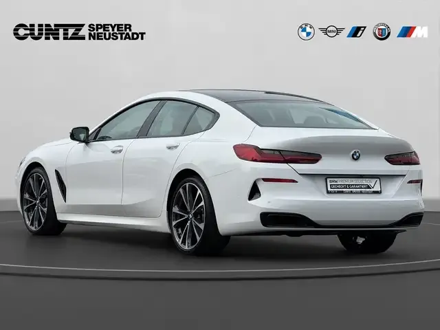 BMW 840