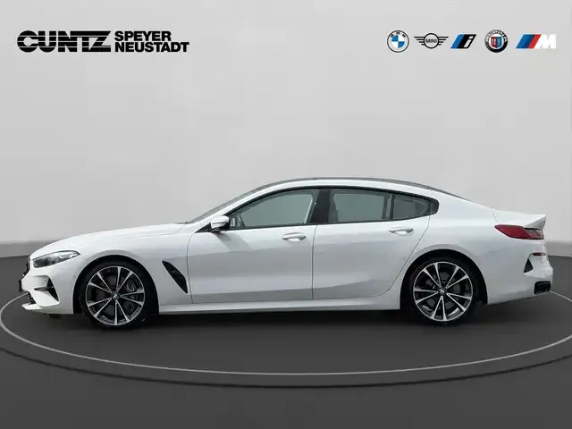 BMW 840