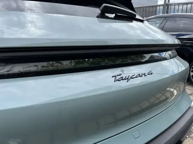Porsche Taycan