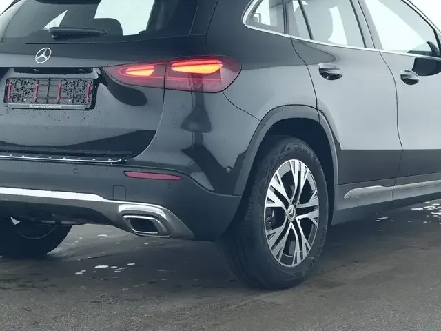 Mercedes-Benz GLA 180