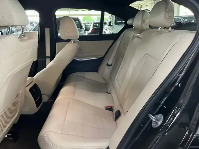 BMW 340