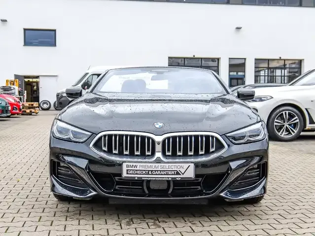 BMW 840