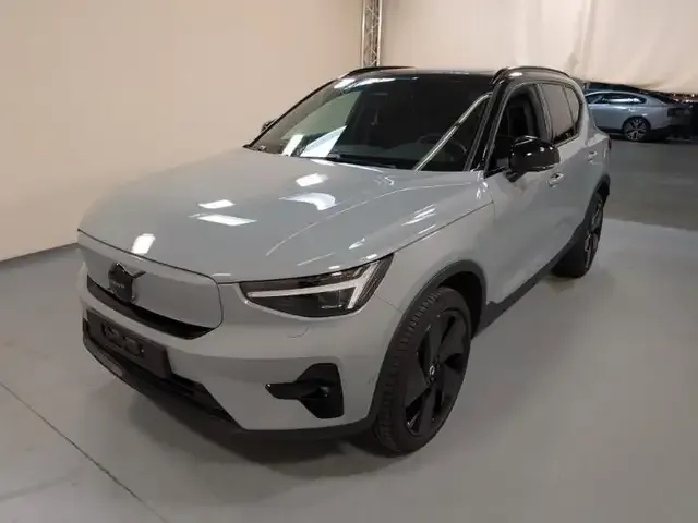Volvo EX40