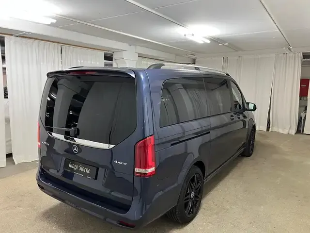 Mercedes-Benz V 250