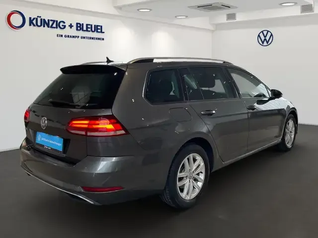 Volkswagen Golf Variant