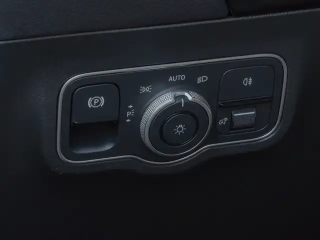 Mercedes-Benz GLA 180