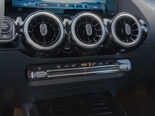 Mercedes-Benz GLA 180