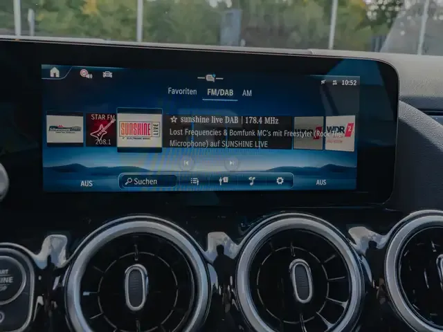 Mercedes-Benz GLA 180