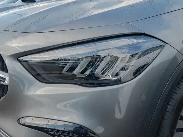 Mercedes-Benz GLA 180