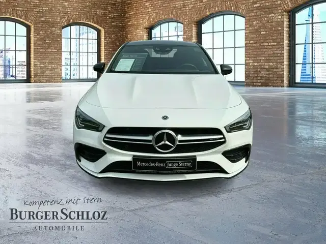Mercedes-Benz CLA 35 AMG