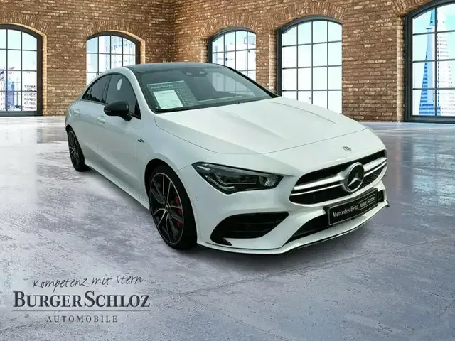 Mercedes-Benz CLA 35 AMG