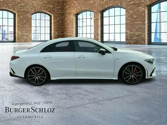 Mercedes-Benz CLA 35 AMG