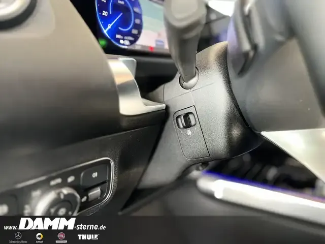 Mercedes-Benz EQB 300