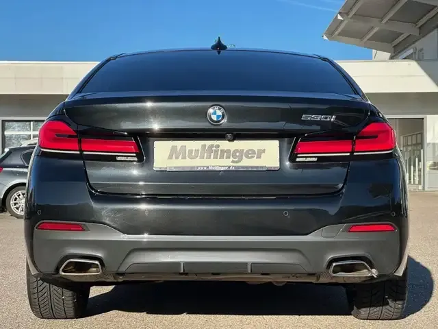 BMW 530