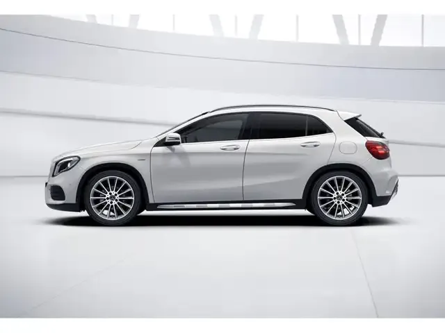 Mercedes-Benz GLA 180