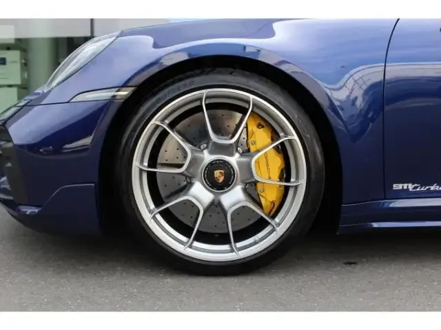Porsche 992