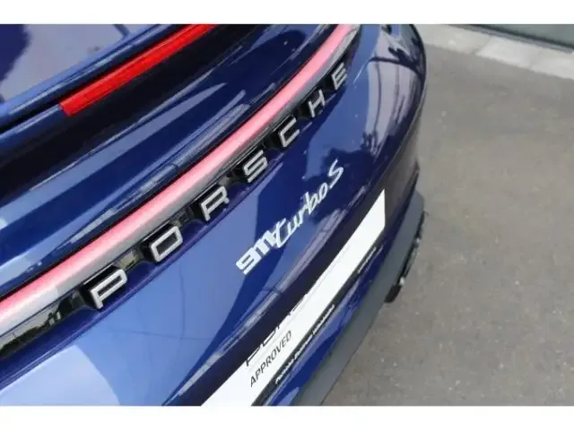 Porsche 992