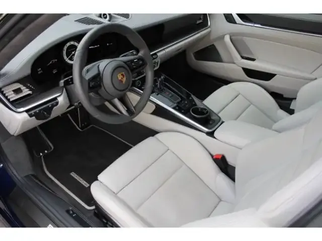 Porsche 992
