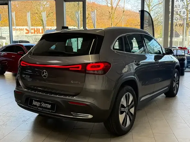 Mercedes-Benz EQA 300