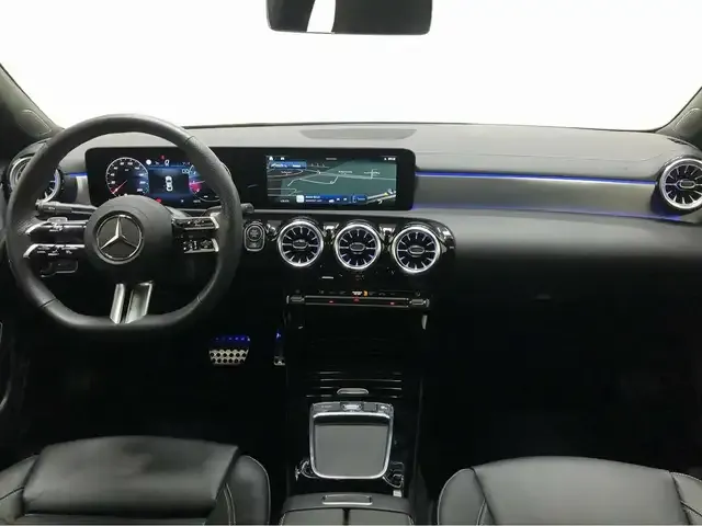 Mercedes-Benz CLA 180