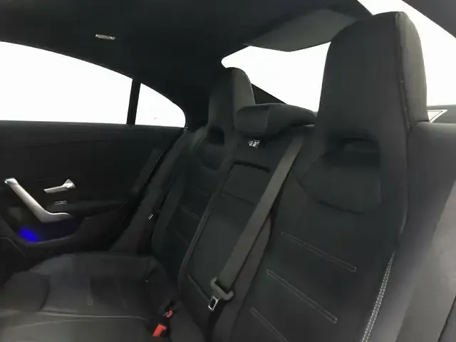 Mercedes-Benz CLA 180