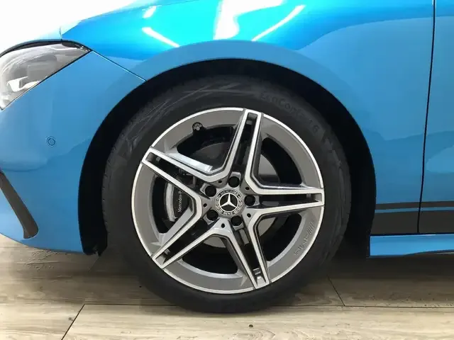 Mercedes-Benz CLA 180
