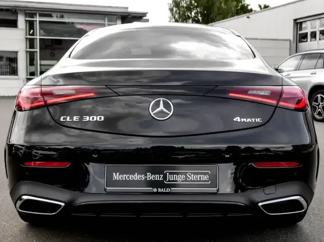 Mercedes-Benz CLE 300