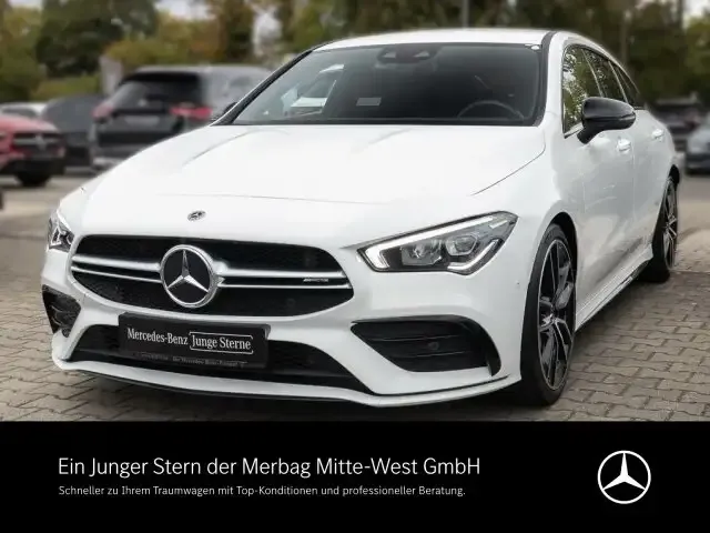 Mercedes-Benz CLA 35 AMG
