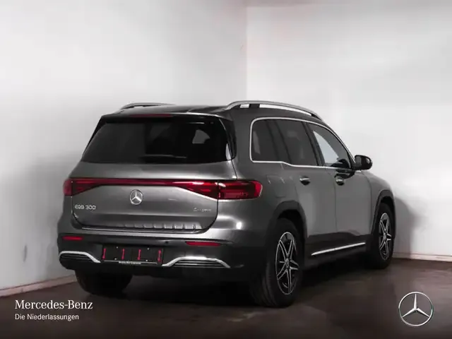 Mercedes-Benz EQB 300