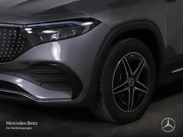 Mercedes-Benz EQB 300