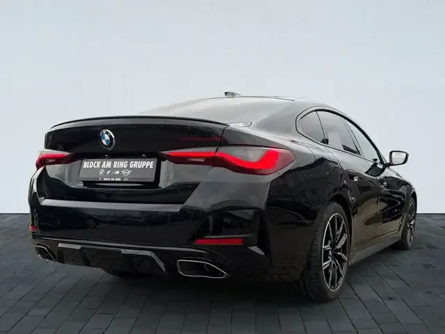 BMW 440