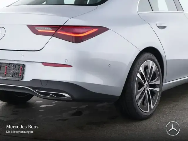 Mercedes-Benz CLA 180
