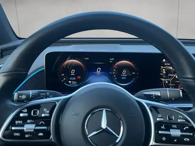 Mercedes-Benz EQC 400