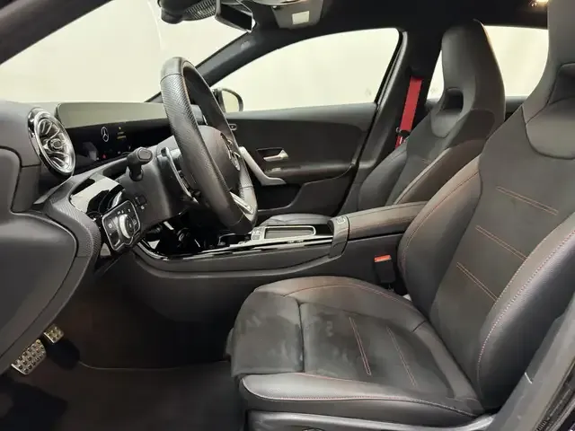 Mercedes-Benz A 35 AMG