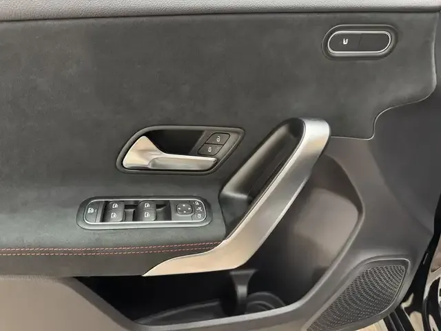 Mercedes-Benz A 35 AMG