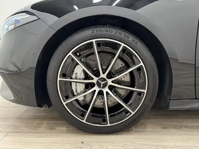 Mercedes-Benz A 35 AMG