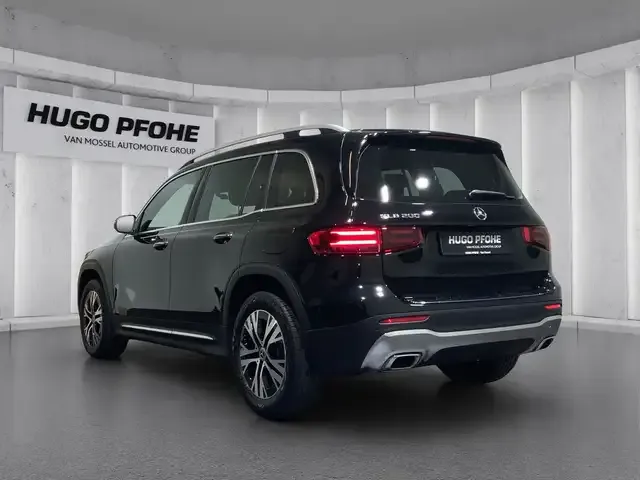 Mercedes-Benz GLB 200